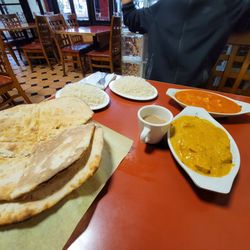 House of Curries - Naan bread, lamb vindaloo, paneer tika Masala, rice plate on 11/17/24
