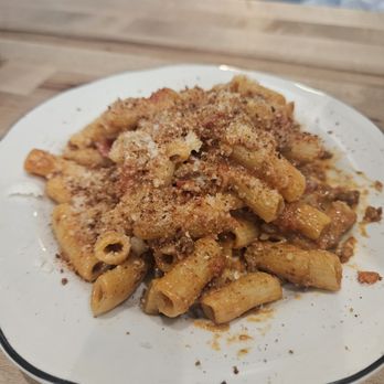Fiorelli Pizza - Lamb bolognese is wonderful! - Pizza Near Me - Los Angeles, California
