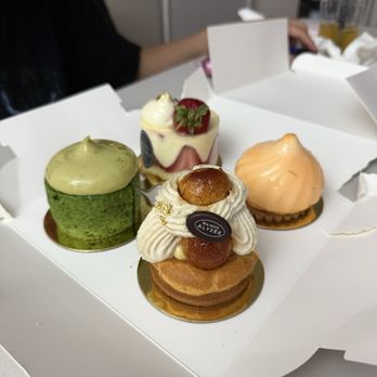 Maison Alyzee - Bakeries Near Me - Mountain View, California