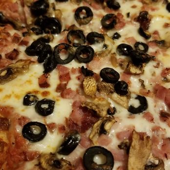 Red Maple Pizza - Olives, Ham and Mushrooms - Pizza Near Me - Moreno Valley, California Red Maple Pizza - Olives, Ham and Mushrooms - Pizza Near Me - Moreno Valley, California