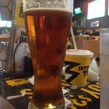 Buffalo Wild Wings - Beer! - American Near Me - Dulles, Virginia