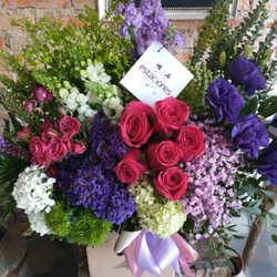 Estaciones Flores, S. de R.L. - Una obra de arte. Otro arreglo increíble.