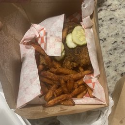 Small dark (hot) with sweet potato fries Small dark (hot) with sweet potato fries