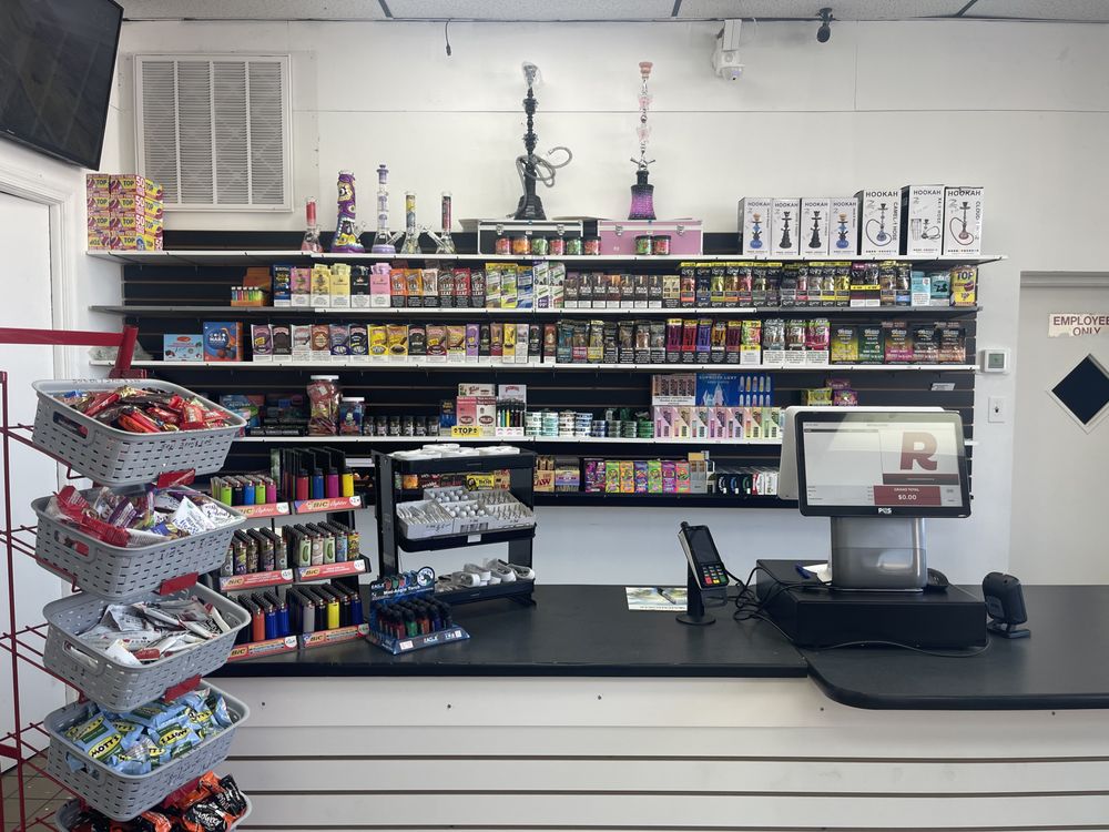 MILFORD CONVENIENCE DELI & SMOKE DELI Updated August 2024 33 Photos