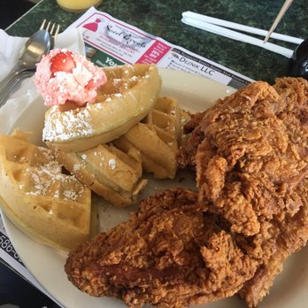 Metro Diner - Famous chicken and waffles. Best fried chicken I've ever had. - Breakfast & Brunch Near Me - Jacksonville, Florida Metro Diner - Famous chicken and waffles. Best fried chicken I've ever had. - Breakfast & Brunch Near Me - Jacksonville, Florida