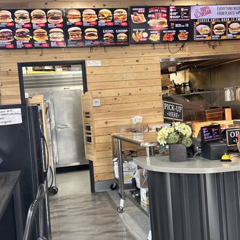 Nice Burger - Vegan Near Me - Long Beach, California