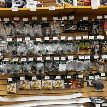 Woodcraft - Hardware Stores Near Me - New Berlin, Wisconsin