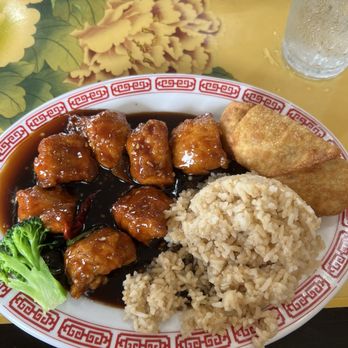 Hoi Yin - Orange chicken - Chinese Near Me - Spring, Texas