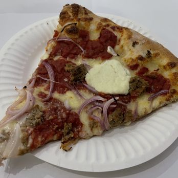 Artichoke Basille's Pizza - The Staten Island- yummy - Pizza Near Me - Jamaica, New York
