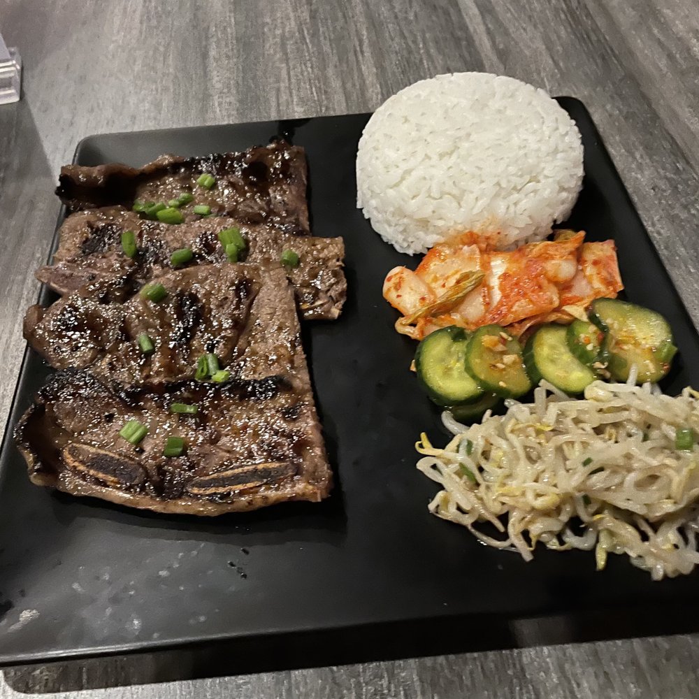 The Best 10 Restaurants near Des Moines International Airport DSM in