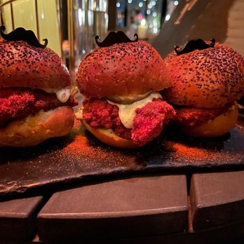 The Green Room - Flamin FLAMIN- CHICKEN SLIDERS - Cocktail Bars Near Me - Burbank, California