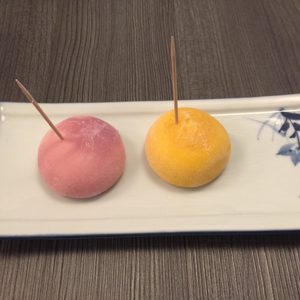 Samouraï Ramen - Japanese ice desert: yukimi daifuku. - Ramen Near Me - Brussels, BRU
