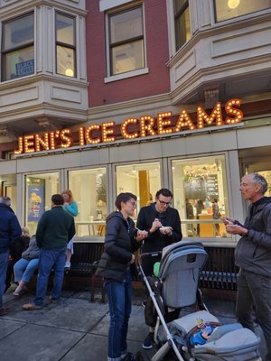 Jeni's Splendid Ice Creams by null