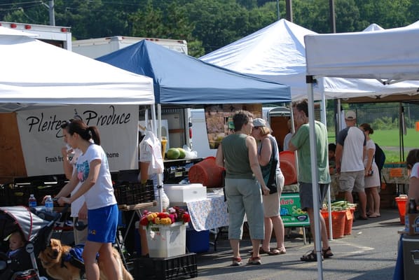 Four Mile Run Farmers & Artisans Market by null