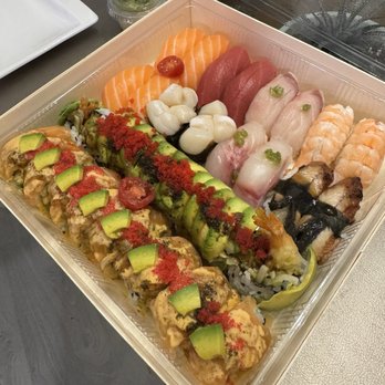 Sushi Kombu - Sushi and maki - Japanese Near Me - Toronto, Ontario Sushi Kombu - Sushi and maki - Japanese Near Me - Toronto, Ontario