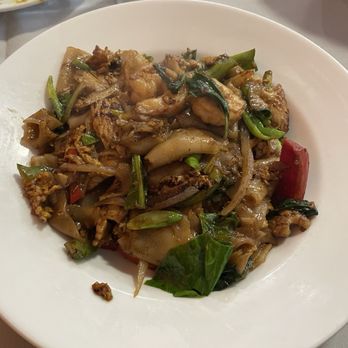 Pasar Malam - Drunken Noodles - Malaysian Near Me - Princeton, New Jersey Pasar Malam - Drunken Noodles - Malaysian Near Me - Princeton, New Jersey