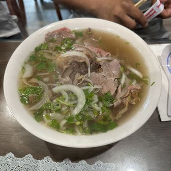 Pho Crystal Noodle House - Pho combo - Vietnamese Near Me - Santa Ana, California Pho Crystal Noodle House - Pho combo - Vietnamese Near Me - Santa Ana, California