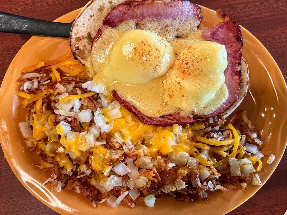 Food from Nicolet Restaurant