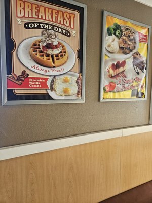 Queen's Pancakes by null