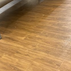 Kaweah Health Medical Center - Dirty floors