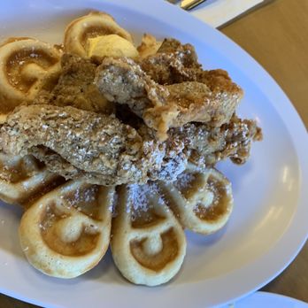 Griddlecakes - Chicken waffles - American Near Me - Las Vegas, Nevada