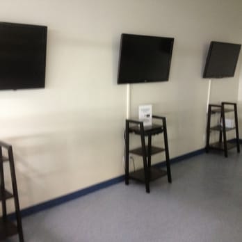 Delta Hotels Beausejour - Game room with wii, x-box kinnect and a ps - Hotels Near Me - Moncton, New Brunswick