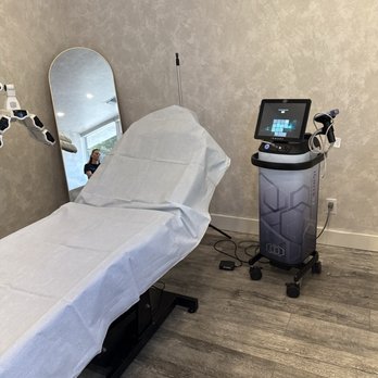 Stop Sweat LA - Room 2 - Skin Care Near Me - Beverly Hills, California