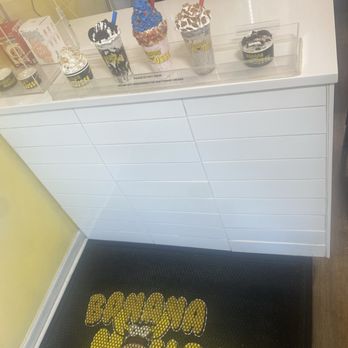Banana Mousse - Desserts Near Me - Philadelphia, Pennsylvania