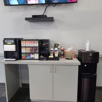 Safelite AutoGlass - Complimentary drinks - Auto Glass Services Near Me - Murrieta, California Safelite AutoGlass - Complimentary drinks - Auto Glass Services Near Me - Murrieta, California