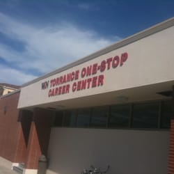 Torrance Worksource Center - Front of building says Career Center
