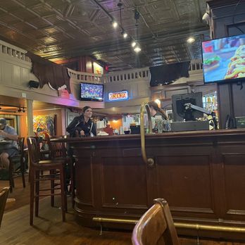 Painted Horse - people sitting at a bar in a restaurant - Breakfast & Brunch Near Me - Bartlesville, Oklahoma