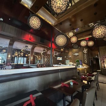 Coco Sushi Lounge & Bar - Sushi Bars Near Me - Delray Beach, Florida