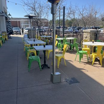Flower Child - Outdoor seating - Salad Near Me - St. Louis, Missouri
