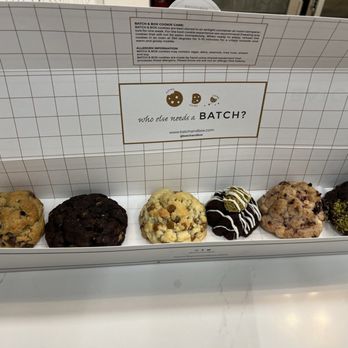 Batch & Box - La Jolla - The Classic, The Cocoa PB, The Doodle, The Pink Lady, The Dubai, The Dubai Brownie, Midnight Blossom - Bakeries Near Me - San Diego, California