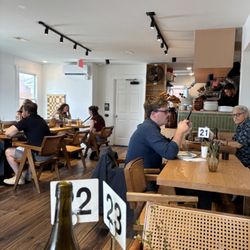 Hohl - Second floor Seating