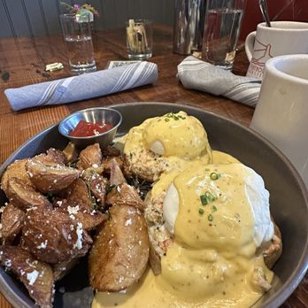 Le Coin - Seafood Near Me - Seattle, Washington