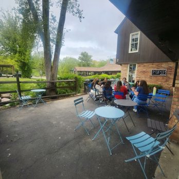 Blu Fig Cafe - Outside garden patio - Coffee & Tea Near Me - Long Grove, Illinois
