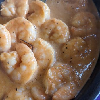 Mama Roomba - Skillet shrimp.  Not spicy - Caribbean Near Me - Bakersfield, California