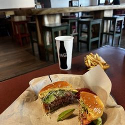 CG Burgers - Cali Burger