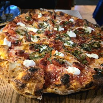 Brickstone Brewhouse - Hot & Sweet Pizza - American Near Me - Raynham, Massachusetts
