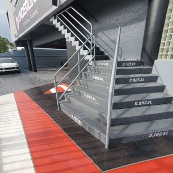 P3rsonal - Private parking and main entrance - Trainers Near Me - Miami, Florida P3rsonal - Private parking and main entrance - Trainers Near Me - Miami, Florida