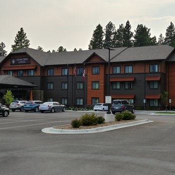 Cedar Creek Lodge - Tuesday evening in early August.... parking lot is not crowded - Hotels Near Me - Columbia Falls, Montana Cedar Creek Lodge - Tuesday evening in early August.... parking lot is not crowded - Hotels Near Me - Columbia Falls, Montana