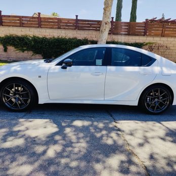 LG Auto Group - DRIVER's SIDE VIEW - Car Brokers Near Me LG Auto Group - DRIVER's SIDE VIEW - Car Brokers Near Me