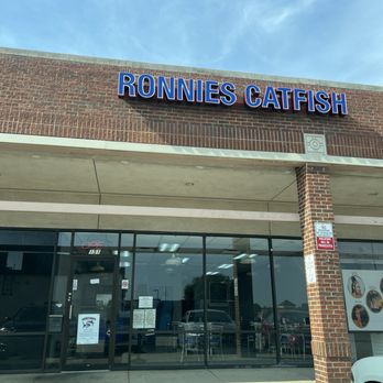 Ronnies Catfish Daquiri to Go - Front door - Seafood Near Me - Plano, Texas Ronnies Catfish Daquiri to Go - Front door - Seafood Near Me - Plano, Texas