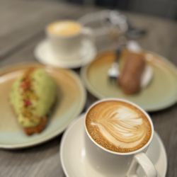 Elena's Cafe