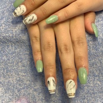 Renton Nail & Spa - Nail Salons Near Me - Renton, Washington