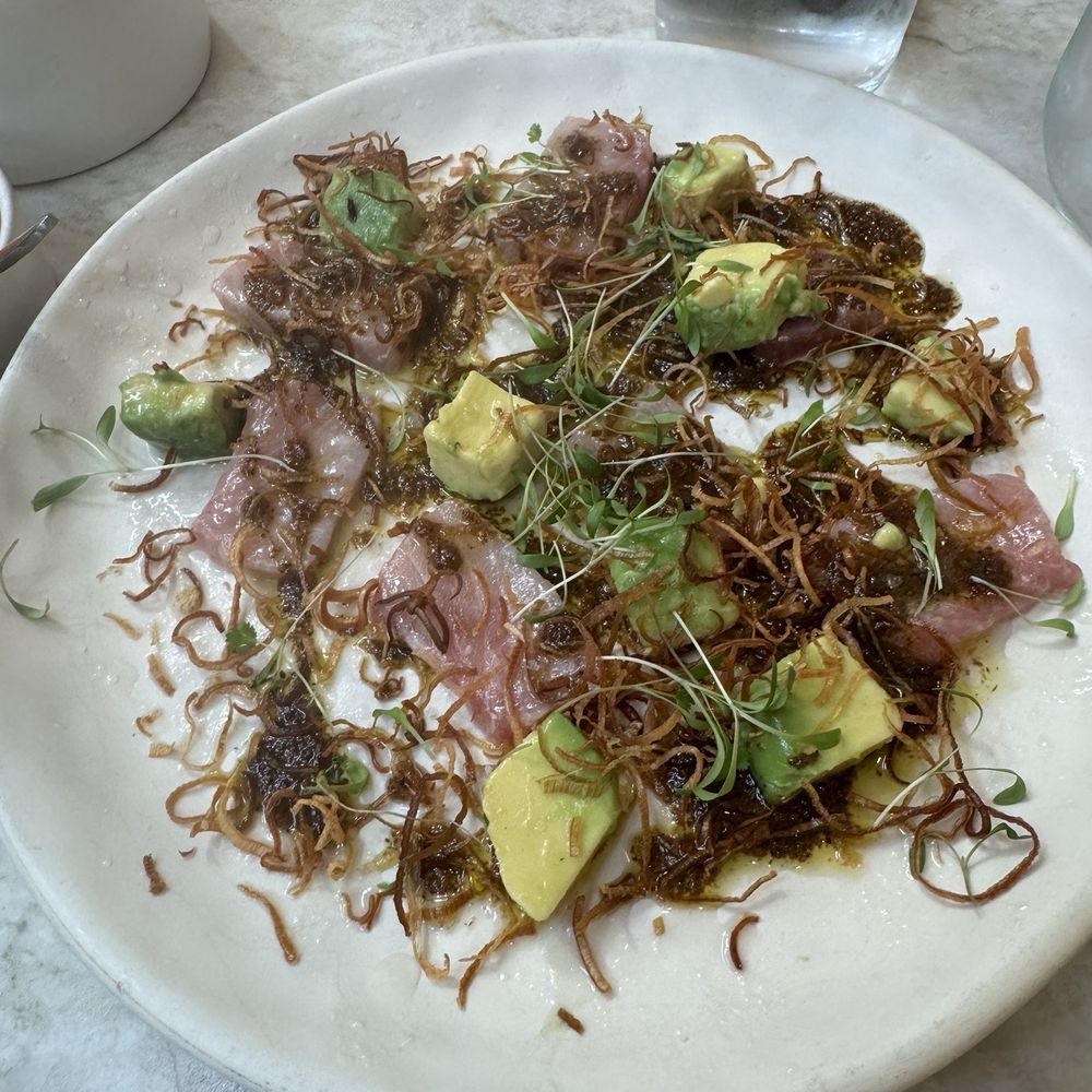 Este - Tuna - Seafood Near Me - Austin, Texas Este - Tuna - Seafood Near Me - Austin, Texas