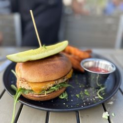Lake Park Diner - Turkey burger