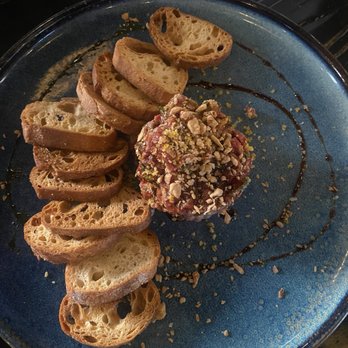 The Bellwether - Steak tartare - Cocktail Bars Near Me - St. Louis, Missouri
