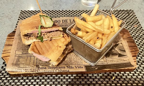 Havana Carolina Restaurant & Bar by null